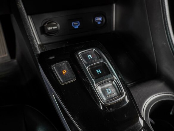 2020 Hyundai Sonata VII (LF) Рестайлинг, белый, 2479000 рублей - вид 19