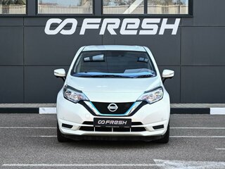 2018 Nissan Note e-Power II Рестайлинг, белый, 1399000 рублей, вид 3
