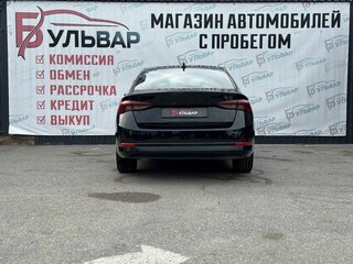 2021 Skoda Octavia IV (A8), чёрный, 2184000 рублей, вид 5