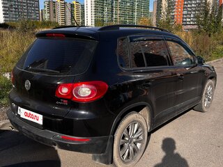2011 Volkswagen Tiguan I, чёрный, 720000 рублей, вид 4