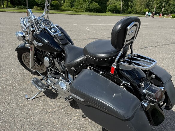2006 Harley-Davidson Fat Boy, чёрный, 750000 рублей - вид 4