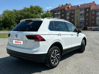 2018 Volkswagen Tiguan II, белый, 1830000 рублей, вид 3