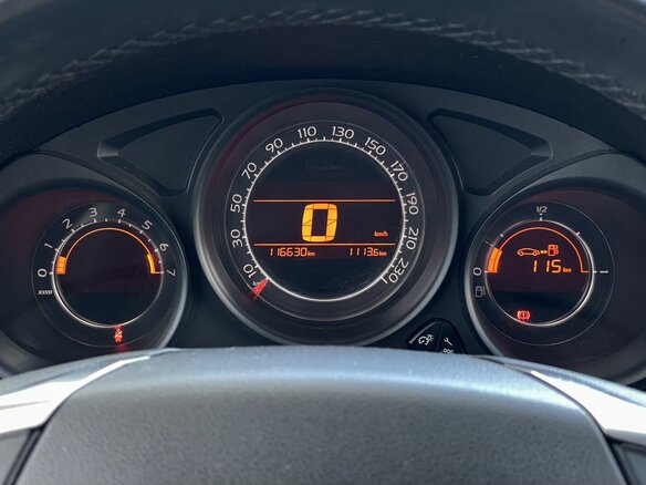 2011 Citroen C4 II, чёрный - вид 16
