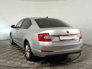 2017 Skoda Octavia III (A7), серебристый, 1240000 рублей, вид 5