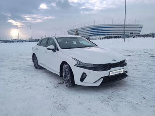 2021 Kia K5 III, белый, 2250000 рублей, вид 2