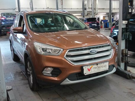 2019 Ford Kuga II Рестайлинг, коричневый, 1788000 рублей, вид 2