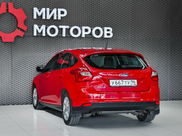 2012 Ford Focus III, красный - вид 5