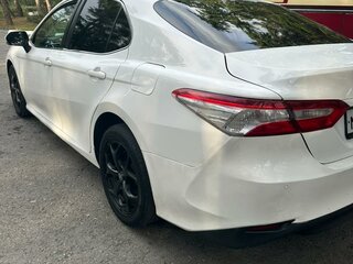 2019 Toyota Camry VIII (XV70), белый, 1850000 рублей, вид 2
