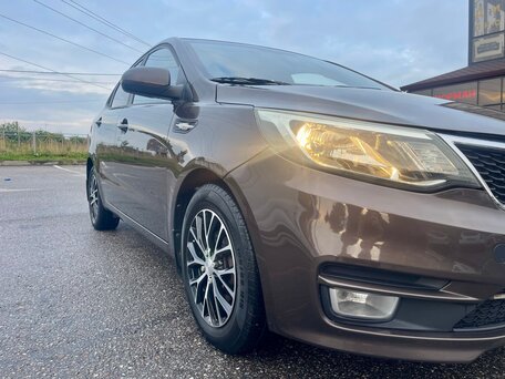 2015 Kia Rio III, коричневый, 690000 рублей, вид 2