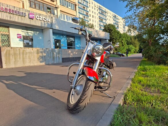 2006 Harley-Davidson Fat Boy, красный, 900000 рублей - вид 3