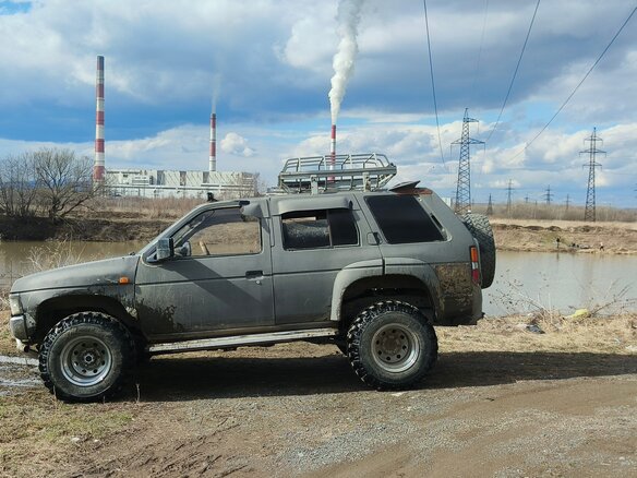1991 Nissan Terrano I, серый, 400000 рублей - вид 12