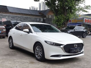 2023 Mazda 3 Axela IV (BP), белый, 1992000 рублей, вид 3