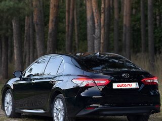 2019 Toyota Camry VIII (XV70), чёрный, 2800000 рублей, вид 5