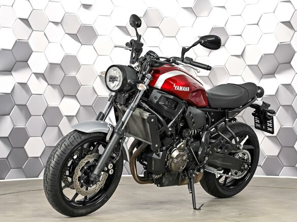 2019 Yamaha XSR700, красный, 615000 рублей - вид 1