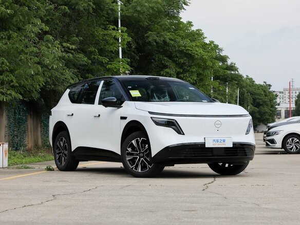 2026 Nissan NX8 81 kWh, белый - вид 2