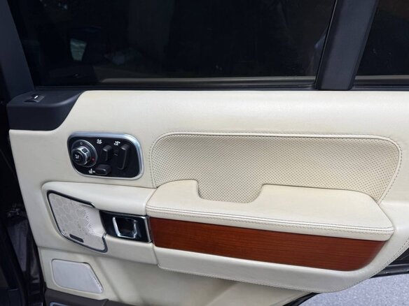2011 Land Rover Range Rover Supercharged III Рестайлинг 2, коричневый - вид 9