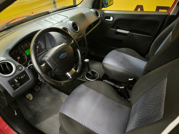 2006 Ford Fusion I Рестайлинг, красный, 339000 рублей - вид 13