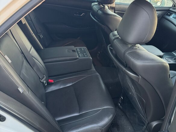 2009 Toyota Crown XIII (S200), белый, 1880000 рублей - вид 17