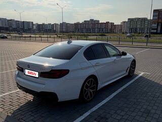 2021 BMW 5 серии 530i xDrive VII (G30/G31/G38) Рестайлинг, белый, 3550000 рублей, вид 5