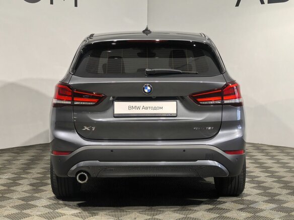 2021 BMW X1 18i sDrive II (F48) Рестайлинг, серый, 2888000 рублей - вид 4