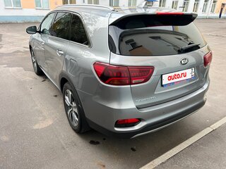 2019 Kia Sorento III Prime Рестайлинг, серый, 3950000 рублей, вид 5