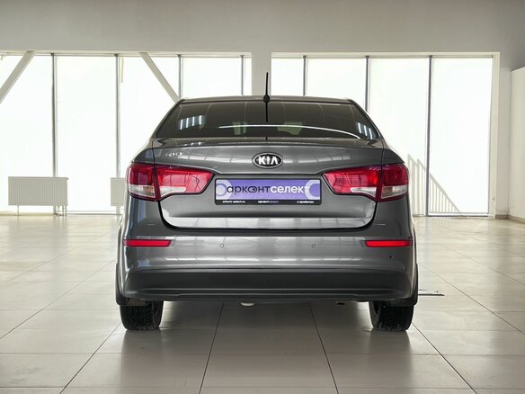 2015 Kia Rio III Рестайлинг, серый, 910000 рублей - вид 7