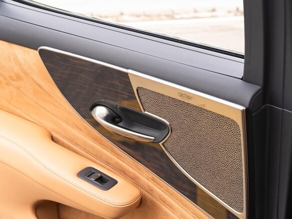 2025 Lexus LS 500h V Рестайлинг, чёрный, 16666666 рублей - вид 19
