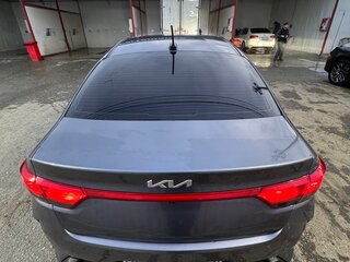 2020 Kia Rio IV Рестайлинг, серый, 920000 рублей, вид 5