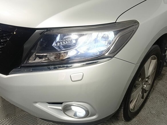 2014 Nissan Pathfinder IV, серебристый - вид 22