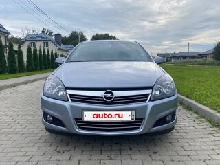 2010 Opel Astra H Рестайлинг, серебристый, 599999 рублей, вид 2