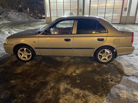 2010 Hyundai Accent ТагАЗ II, бежевый, 360000 рублей, вид 3