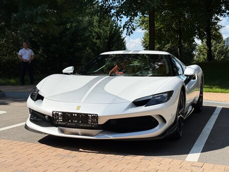 2022 Ferrari 296 GTB, белый, 25900000 рублей, вид 4