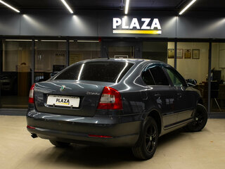 2011 Skoda Octavia II (A5) Рестайлинг, серый, 810000 рублей, вид 4