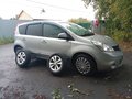 2013 Nissan Note I Рестайлинг, серебристый, 680000 рублей - вид 4