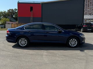 2019 Volkswagen Passat DSG7 B8, синий, 2600000 рублей, вид 3