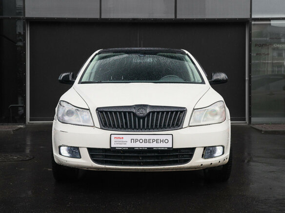 2011 Skoda Octavia DSG7 II (A5) Рестайлинг, белый, 650000 рублей - вид 1