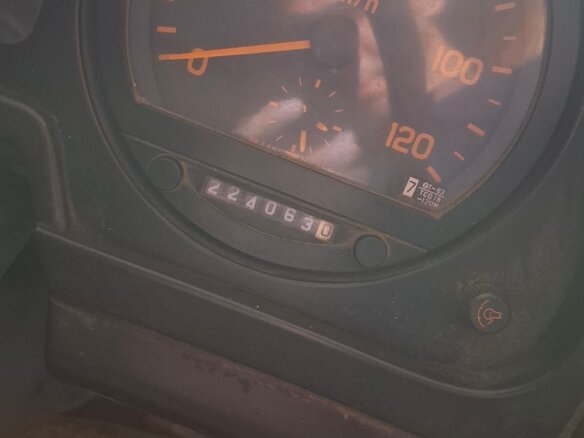 1997 Isuzu Автобетоносмеситель, бежевый, 2700000 рублей - вид 2