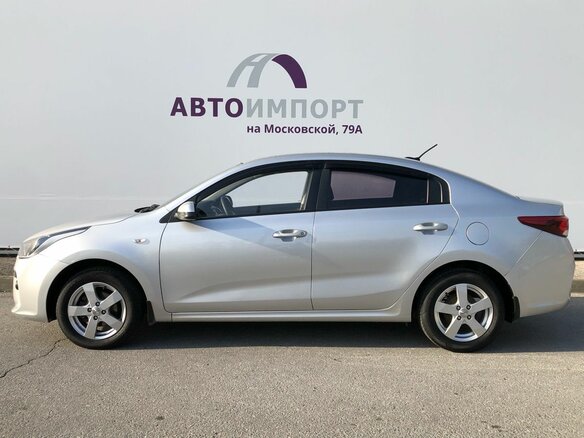 2019 Kia Rio IV, серебристый, 1320000 рублей - вид 4