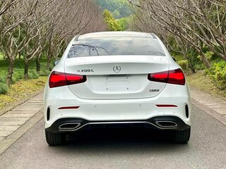 2025 Mercedes-Benz A-Класс 180 Long IV (W177) Рестайлинг, белый, 2100000 рублей, вид 4