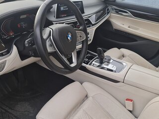 2021 BMW 7 серии Long 740Li xDrive VI (G11/G12) Рестайлинг, серый, 6650000 рублей, вид 4