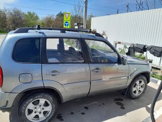 2012 Chevrolet Niva I Рестайлинг, серый, 450000 рублей, вид 1