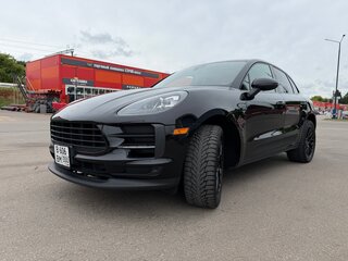 2021 Porsche Macan I Рестайлинг, чёрный, 4190000 рублей, вид 3