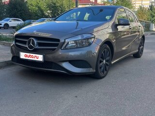 2014 Mercedes-Benz A-Класс 200 III (W176), серый, 1350000 рублей, вид 2