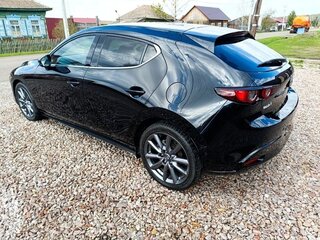 2020 Mazda 3 IV (BP), чёрный, 1720000 рублей, вид 3