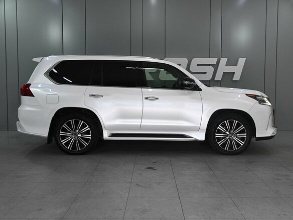 2021 Lexus LX 570 III Рестайлинг 2, белый, 9979000 рублей - вид 4