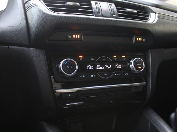 2015 Mazda 6 III (GJ) Рестайлинг, красный, 1599000 рублей - вид 17