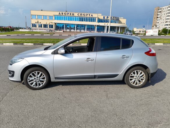 2014 Renault Megane III Рестайлинг 2, серый, 850000 рублей - вид 3