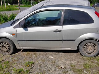 2005 Ford Fiesta Mk5, серый, 200000 рублей, вид 4