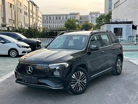 2025 Mercedes-Benz EQB 260 I Рестайлинг, чёрный, 4650000 рублей, вид 1