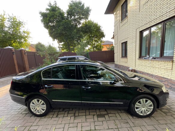 2010 Volkswagen Passat B6, чёрный, 950000 рублей - вид 5